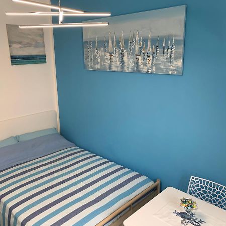 Indipendent Blue Apartment Ferrara Exterior photo